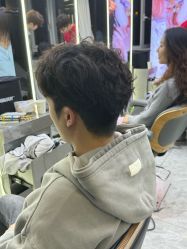 -藤野造型烫发染发