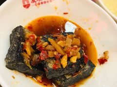 -呷佬·长沙手工米粉(金沙江路店)