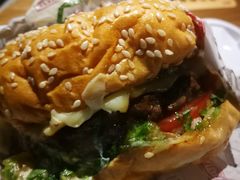 照烧菠萝牛肉汉堡-The Habit Burger Grill 哈比特汉堡(复兴soho店)