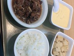 -老乡鸡(西岸凤巢店)