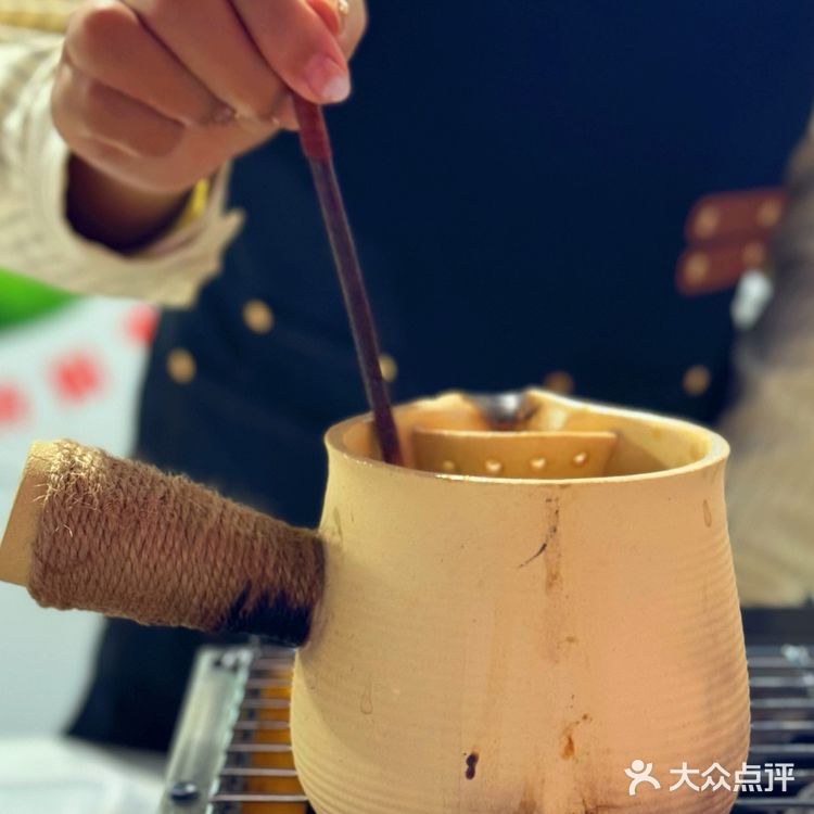 遵义古城,让人眼前一亮的网红打卡烤奶店