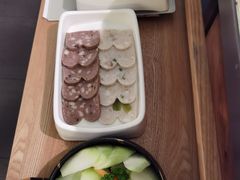 -左庭右院鲜牛肉火锅(浦江欢乐颂店)