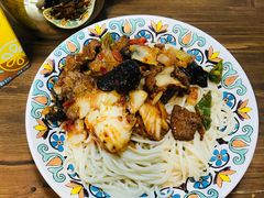 -歹歹的加个面过油肉拌面