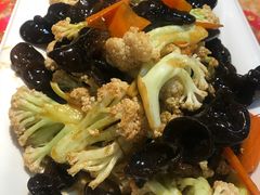 花菜炒秋耳-富城特色菜馆(华南小区店)