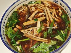 -镇南锅盖面馆(解放路店)