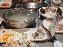 -黑金·寻焰自助百汇·烤肉·火锅(中街店)