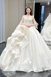 -Renee芮亦婚纱(原丽莎)