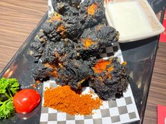 乌辣辣地狱炸鸡-仙隐小鹿中華の日料(荣民龙首广场店)