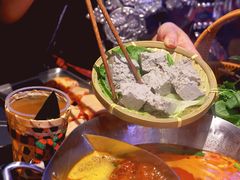-由衷贵州酸汤牛肉火锅(新桥店)