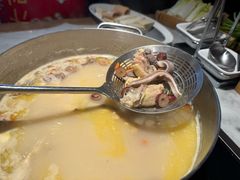 -尚尚仙·酸汤猪手·猪肚鸡火锅(华联万柳购物中心店)