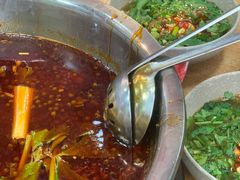-肖肖酸萝卜鱼火锅(总店)