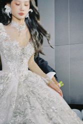 -台湾蔡美月婚纱租赁