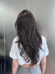 -十六番发型师事务所