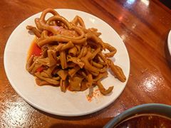 -爆炸头阿姨小四川正宗川味小吃(无任何分店)