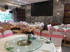 大堂-椿记烧鹅(叠彩店)