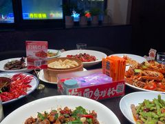 -杨氏青龙虾·吃蟹季(金盛路总店)