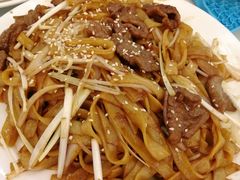干炒牛河-广州酒家(昌岗地铁站店)