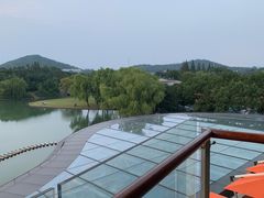 -上海佘山世茂艾美酒店