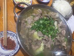 -杨三娘跷脚牛肉(羊子山西路店)