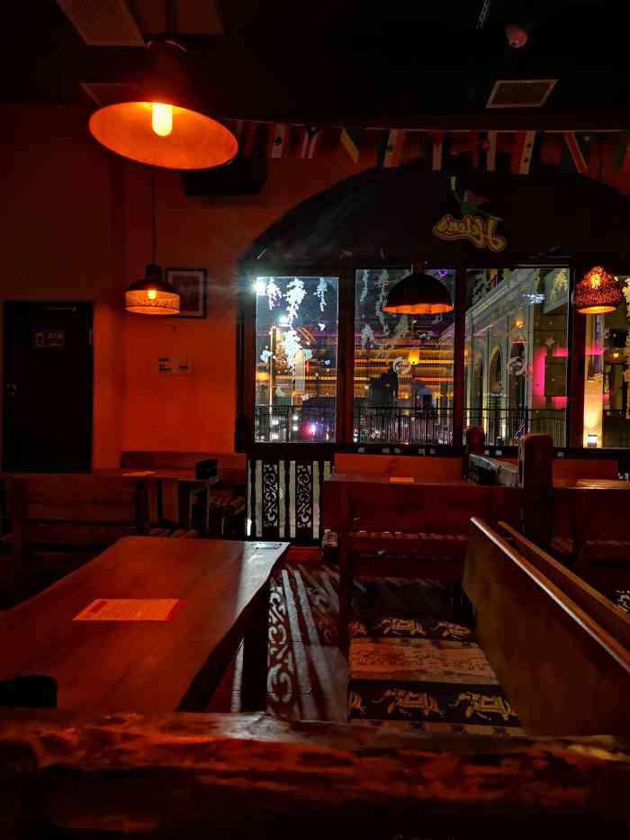 hepburn 赫本酒吧(漕宝路店)-"实在太便宜了……吃完晚饭想要浪一把