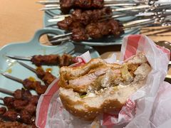 -街角等你.大连海鲜烧烤.经典铁板海鲜串(西安路店)