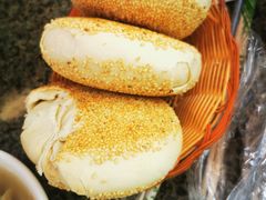 烧饼-清真喜兰老丁羊汤特色小吃