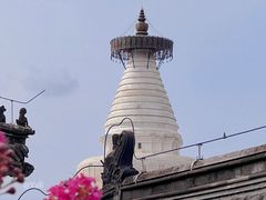 白塔寺正门前-妙应寺白塔