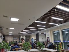 大堂-崇德楼水盆牛羊肉泡馍馆(文艺路店)