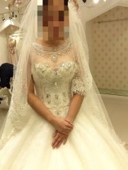 -艾米丽婚纱礼服