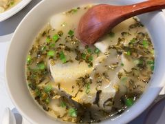浓汤大黄鱼煨面-顶特勒·黄鱼馆·特色菜(上海大世界店)