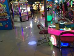 -星悦蓝海欢乐园(石路天虹店)