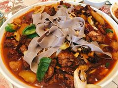 新疆特色大盘鸡-新疆儿子娃娃餐厅(锦华街店)