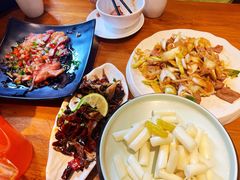 -隔壁老王·家常云南菜(花巷店)