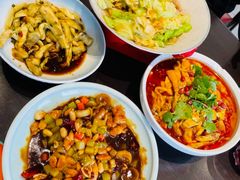 -川流不息·地道川菜·小龙虾(新松江路店)