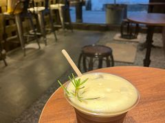 大堂-Metal hands·铁手咖啡