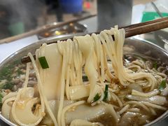 -正宗杨记普洱酸醋米线(总店)