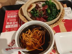 -华记煲仔华·煲仔饭(人和店)