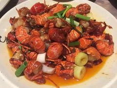 -巴厘龙虾·榜首油焖大虾(音乐学院·沿江酒馆店)
