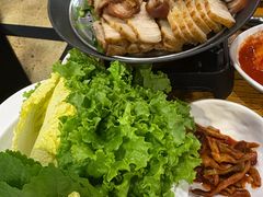 -喇喇排骨火锅·传统韩式脊骨汤(望京西园总店)