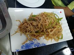 -百盛·牟平烧烤·养马岛海鲜(宁海大街店)