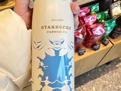 -星巴克臻选(呼和浩特维多利摩尔城店)