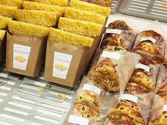 -好利来(上海长宁龙之梦店)