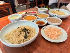 -裕兴记•蟹黄面馆(人民广场店)