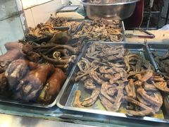 -王浩儿纪六孃甜皮鸭(乐山总店)