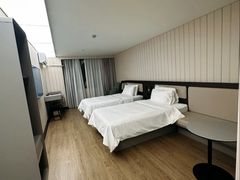 -汉庭(上海虹桥机场新店)