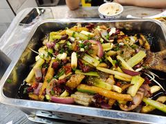 -金渝海鲜烧烤万州烤鱼店