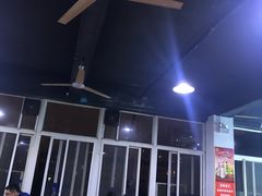 大堂-皖北巫氏三胖地锅鸡(长淮总店)
