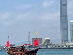 -香港回归祖国纪念碑