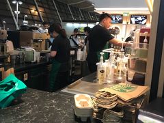 -星巴克(浦东机场T1国际27号口店)