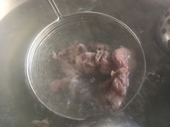 矿泉水锅底-三毛牛肉店(福强店)